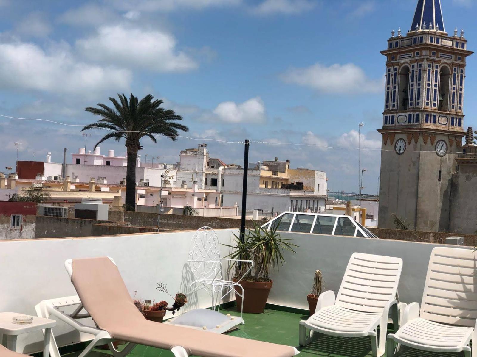 Hostal Gran Capitan Chipiona Exterior photo