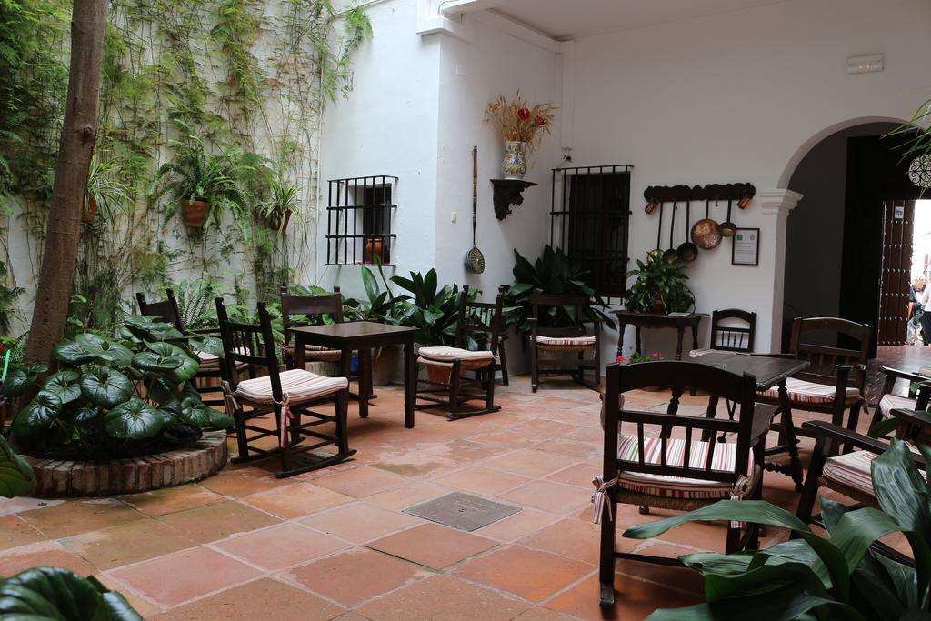 Hostal Gran Capitan Chipiona Exterior photo